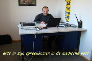 2010 oktober bulthuis de-arts-in-zijn-spreekkamer.jpg